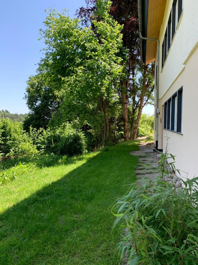Moderne Wohnung Im Gruenen Mit Privatem Garten Donaueschingen Zewnętrze zdjęcie